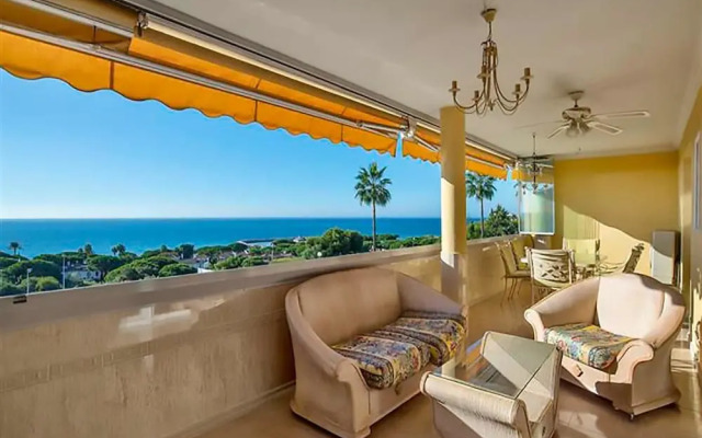 Las Mimosas Apartment