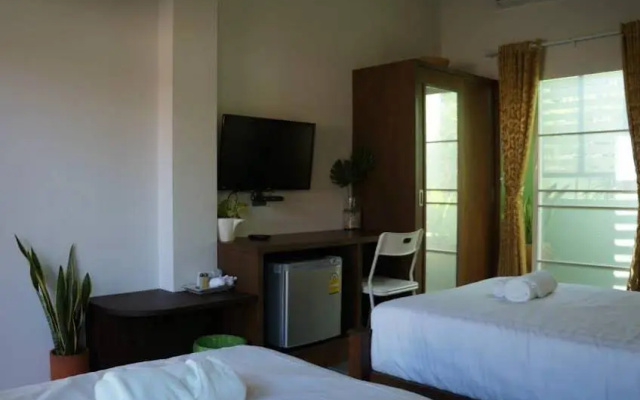 Bann Pinkeaw Apartments