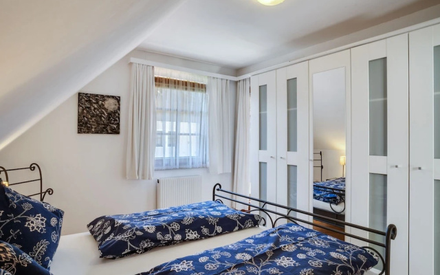 Cosy Chalet in Mühlbach With Private Garden