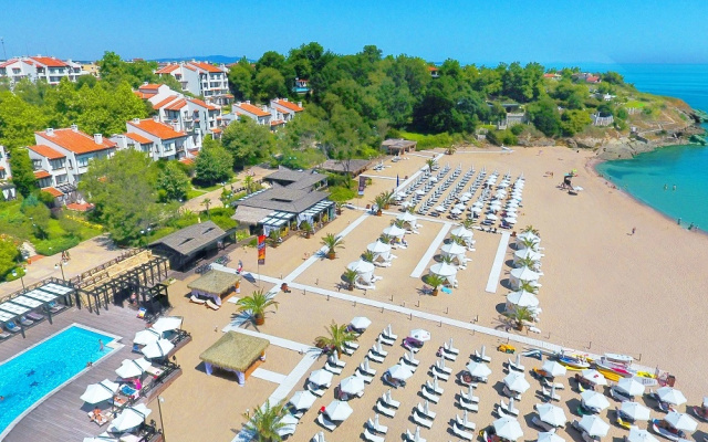 Oasis Premium Aparthotel