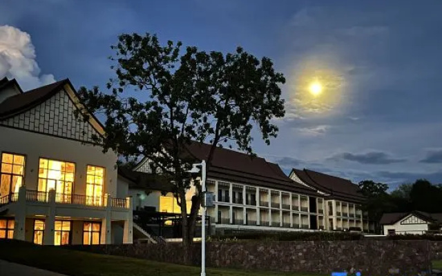 Mon Mon Boutique Hotel