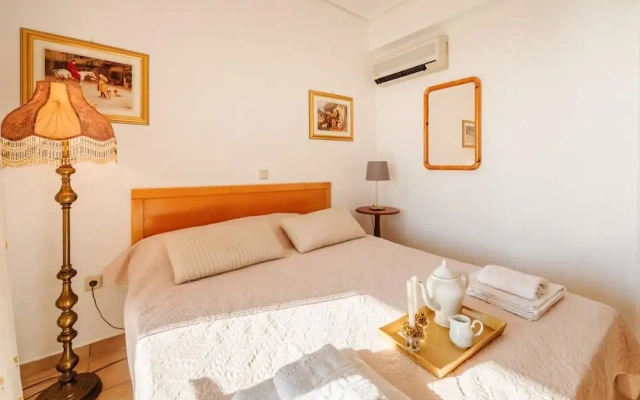 Golden Tiara Apartment