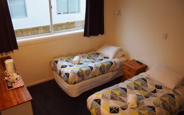 Kiwis Nest Backpackers and Budget Accommodation