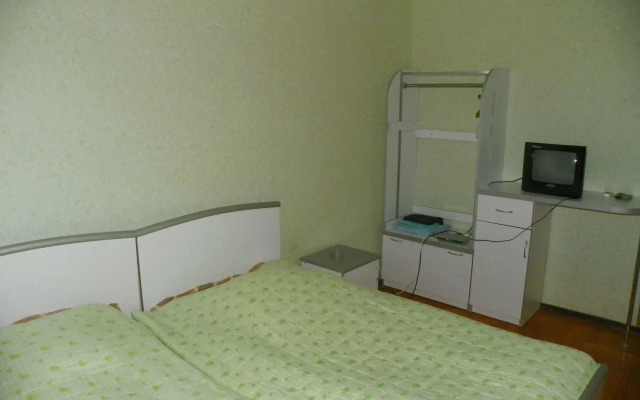 Отель Hereti