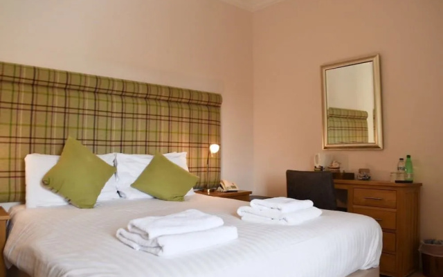 Lord Crewe Hotel