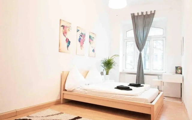 Altbau-Schmuckstück an der Karli mit riesigem Balkon