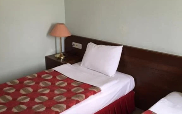 Mola Motel