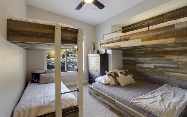 Willows At Grand Park 4 Bedroom Home by RedAwning