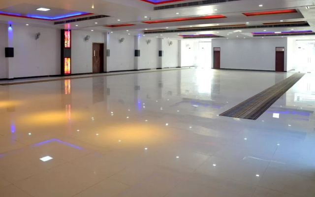 OYO 4308 Hotel Zaarang Inn