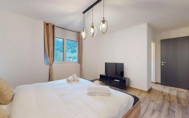Spacious apartment - beautiful terrace with view