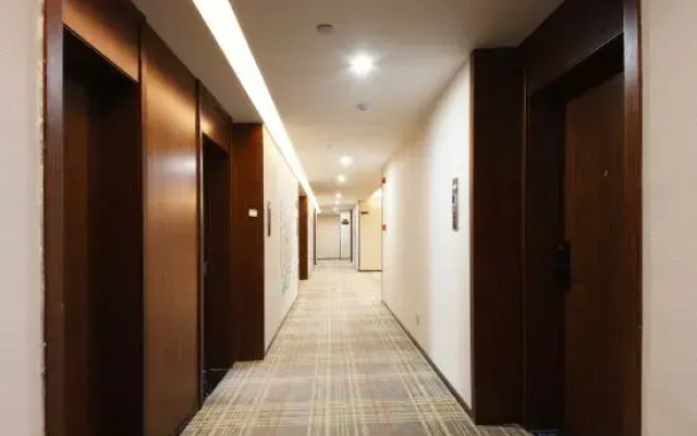 GEM Hotel (Hefei Feidong Wuyue Plaza)