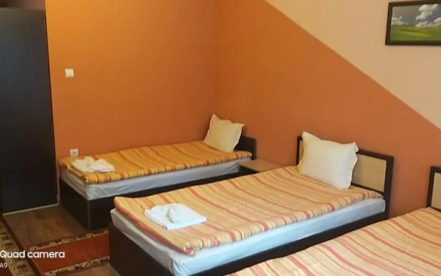 Kestenite Family Hotel