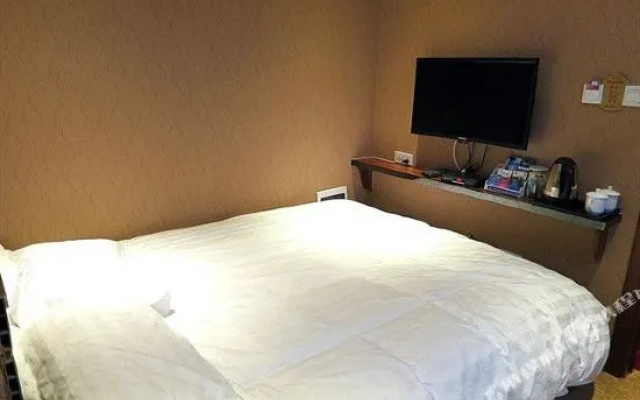 Huajin Fashion Express Motel