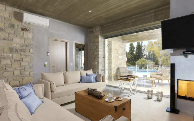 Kouros Villa