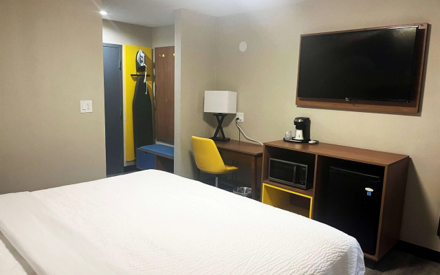 Days Inn by Wyndham Albuquerque I-25