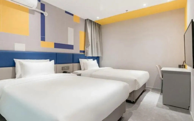 7 Days Inn Shanghai Lujiazui Shimao Binjiang Garden Branch