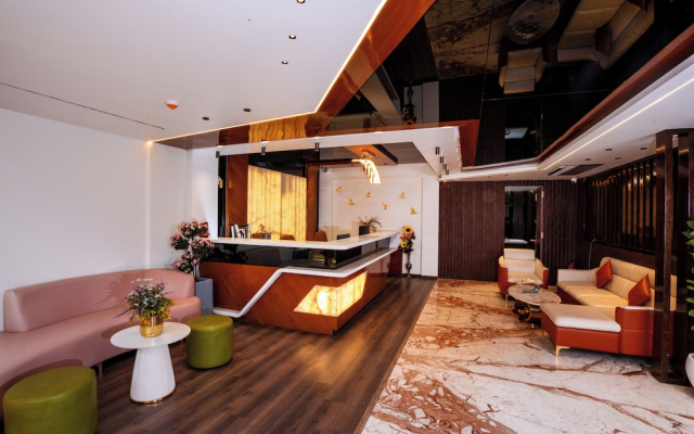 Hotel Paramos Meeds