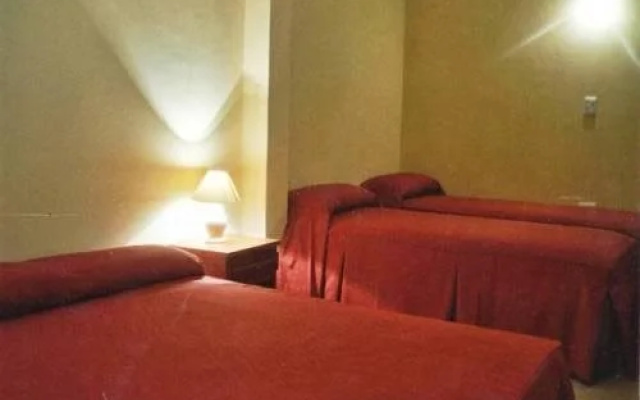 Hotel Plaza Alberdi