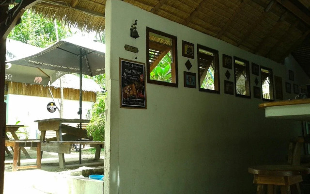 The Earth House