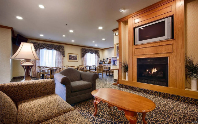 Holiday Inn Express Toledo West - Napoleon by IHG