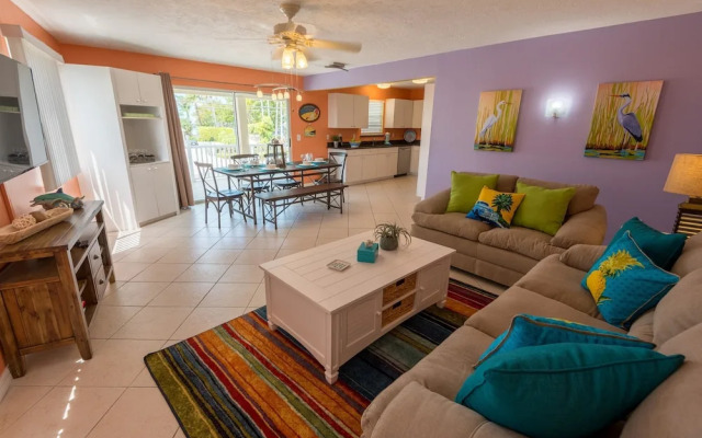 Beach Side Vista Apartment 6