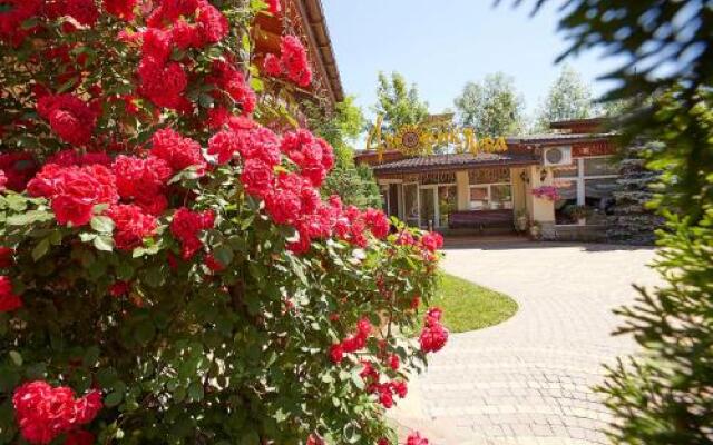 Гостиница Dvorik Leva Украина, Трускавец - отзывы, цены и фото номеров - забронировать гостиницу Dvorik Leva онлайн вид на фасад