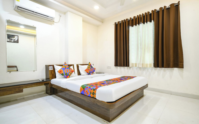 Fabhotel Rama