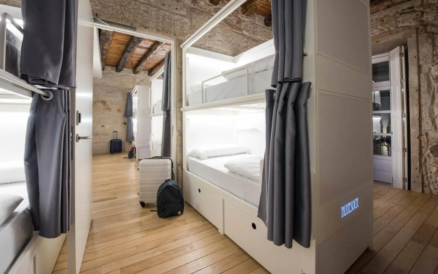The Central House Porto Ribeira - Hostel