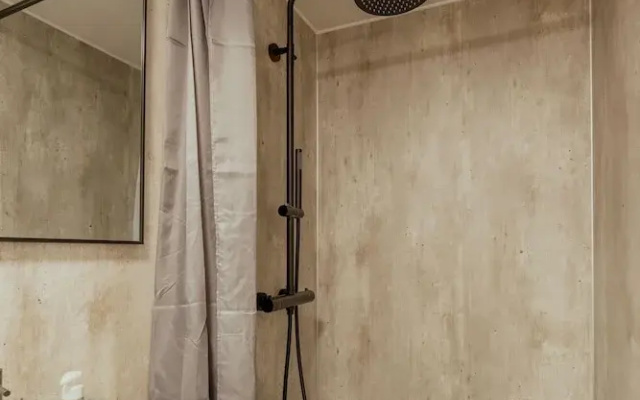 Cozy Downtown Studio Apartment