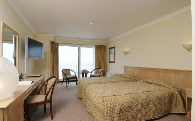 Beach Palace Hotel by CW Hotel Collection