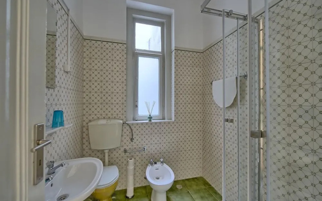 Almirante Reis Apartment