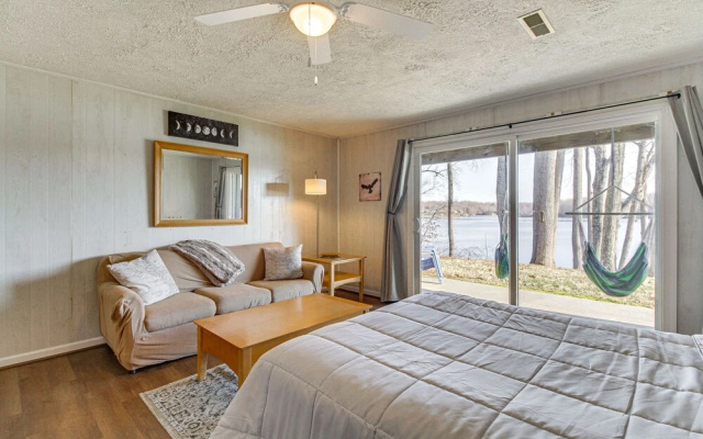 Lakefront Moneta Home w/ Community Dock!