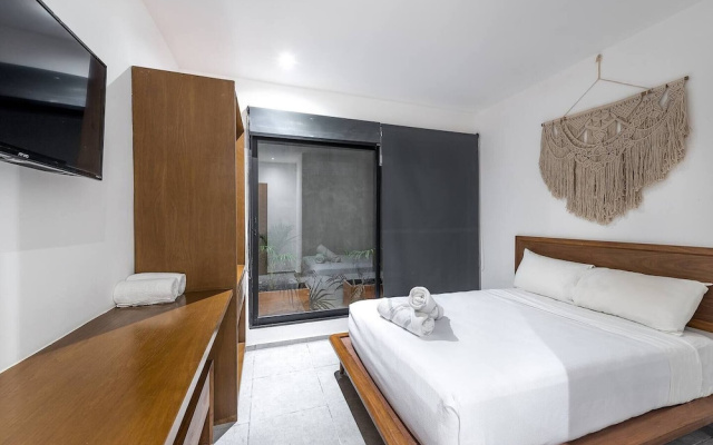 Great Located Private Villa W/amazing Rooftop Pool