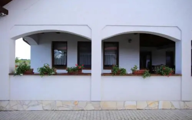 Csaronda Vendegház
