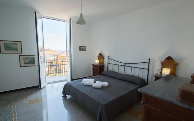 Appartamento di 5 locali,8 posti letto vista mare