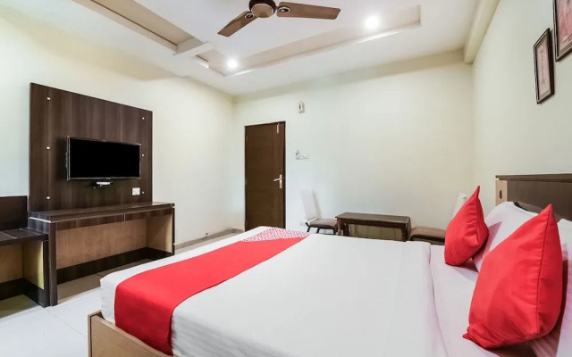OYO 6285 Hotel AR Grand