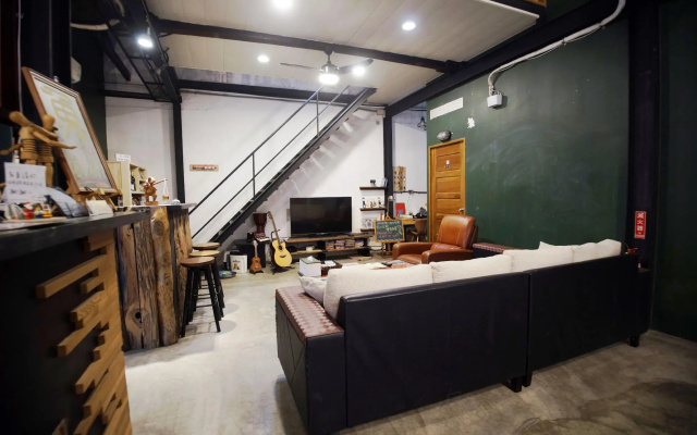 Pisces Youth Hostel