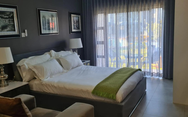 Sarona Studio103