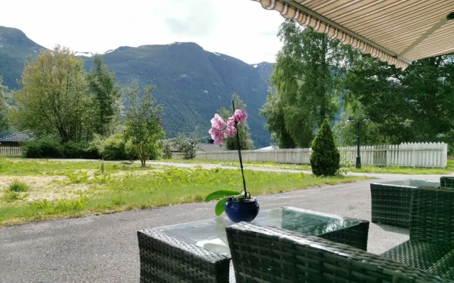 Isfjorden Turisthotell & motell