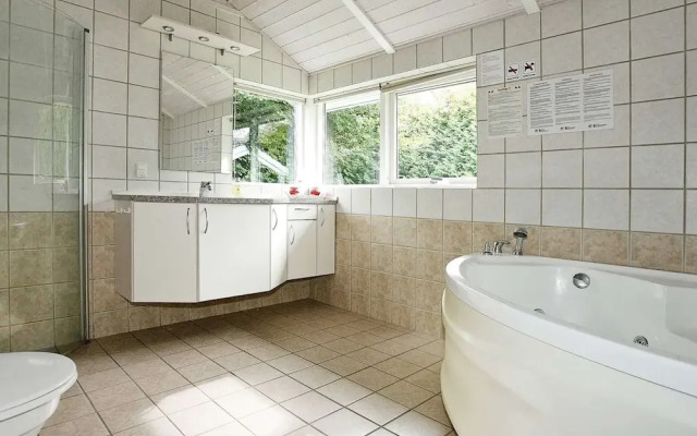 Cozy Holiday Home in Hadsund near Family Friendly Beach