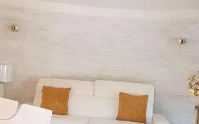 Studio villa château Currault