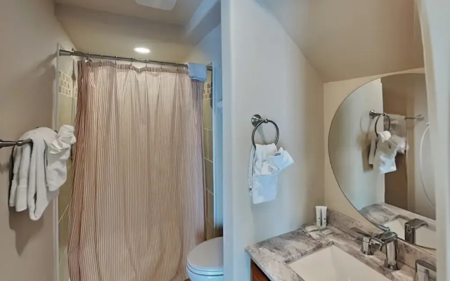 Blue Doubloon by Ryson Vacation Rentals