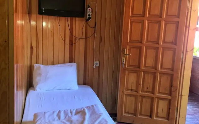Ugur Motel