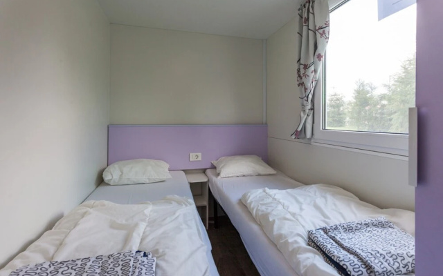 Snug Mobile Home in Januv Dul Bohemian With Pool
