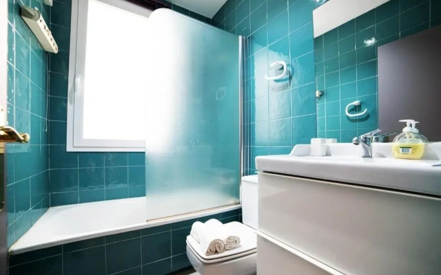 Bright apartment in Historical City Center