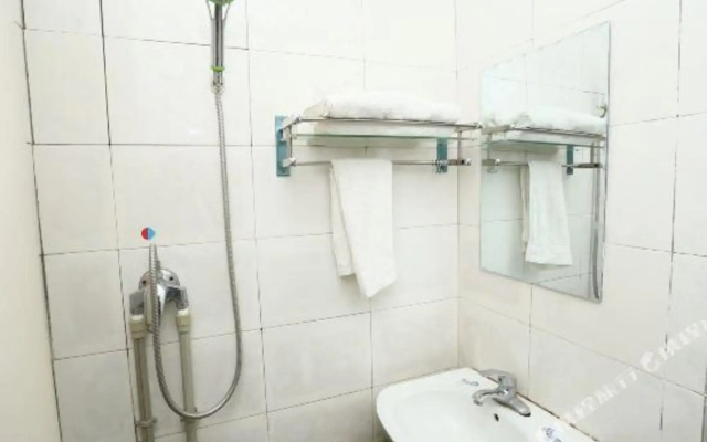 Kunming edge continued hotel