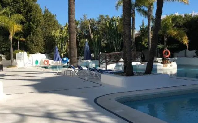 Luxury apartment in La Isla, Puerto Banus