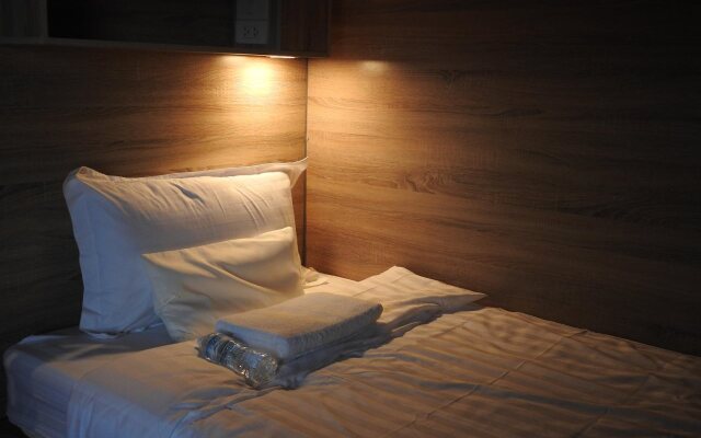 To Bed Poshtel