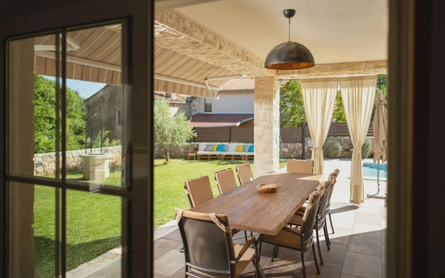 Lulu in Dobrinj With 4 Bedrooms and 4 Bathrooms