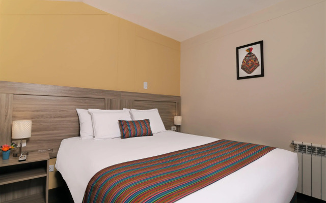 Atoq San Blas Hotel